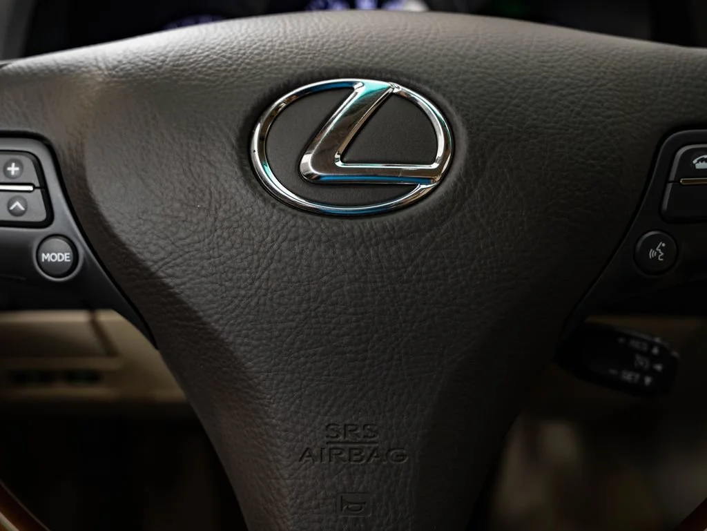 Used 2011 Starfire Pearl Lexus 350 image 28