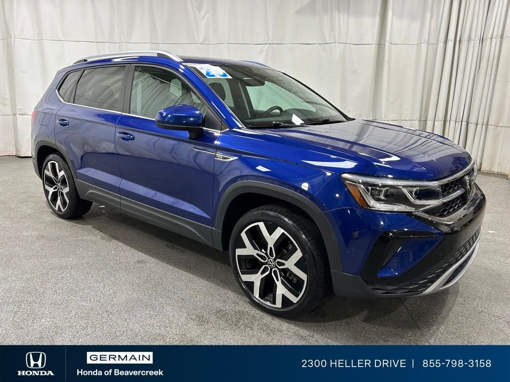 2023 Volkswagen Taos 1.5T SEL 4Motion's photo