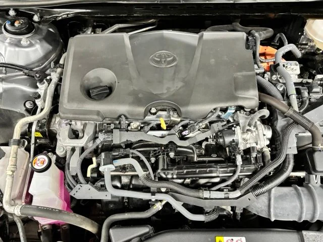 Used 2025  Toyota SE image 24