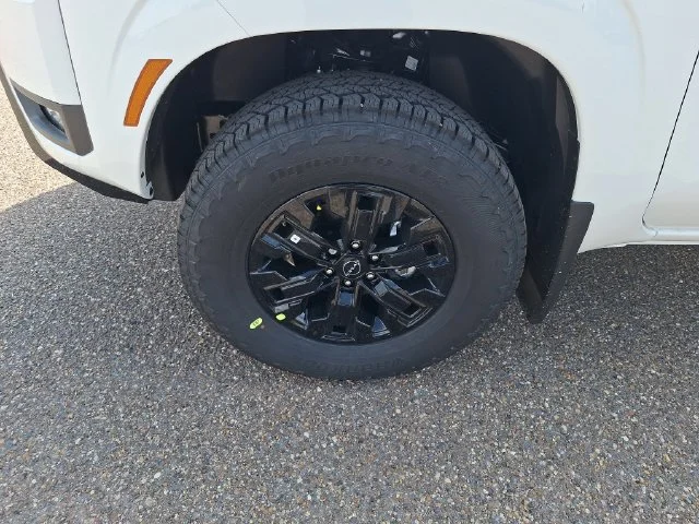 New 2027 Glacier White Nissan Crew Cab SV image 26
