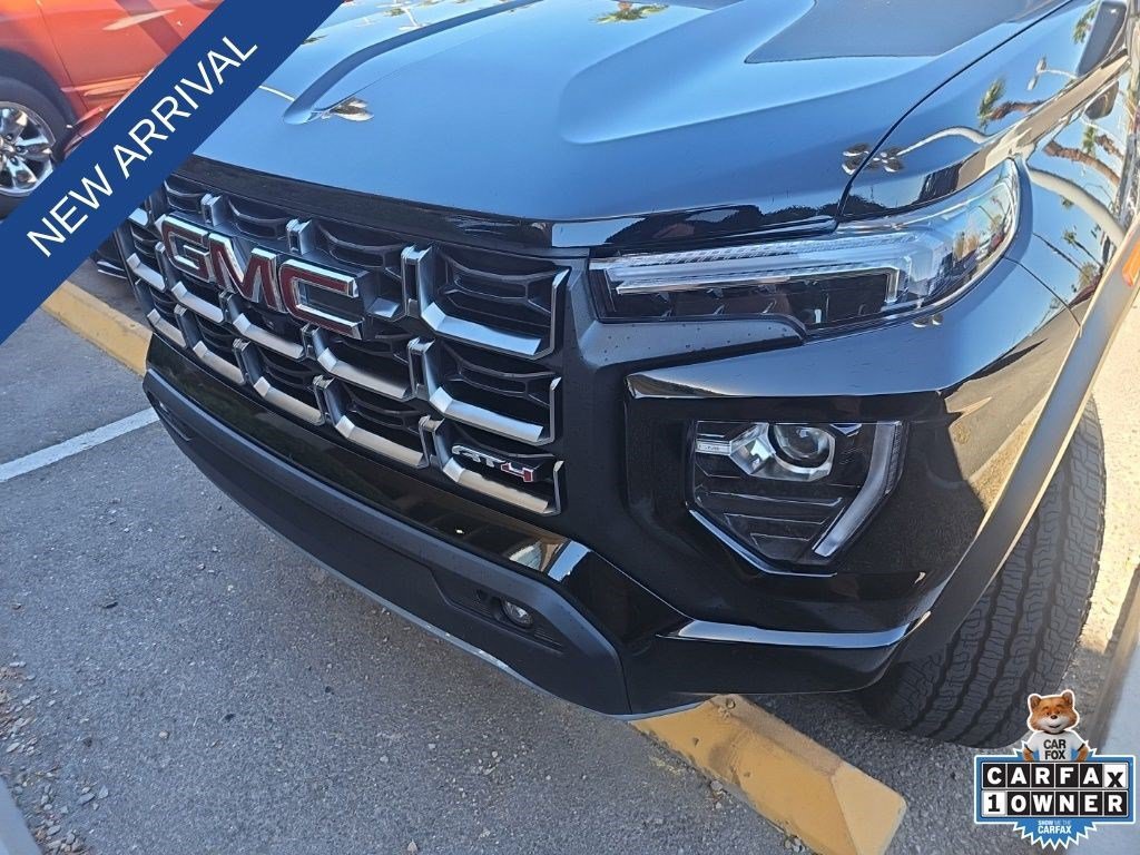 Used 2025 Onyx Black GMC AT4 image 22