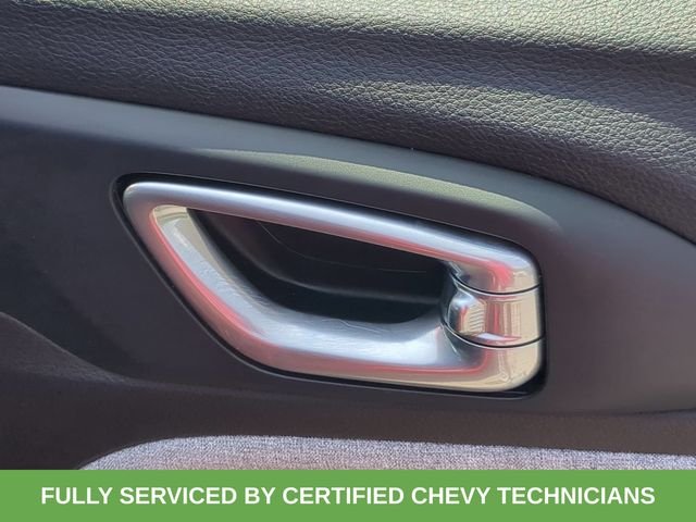Used 2024 Red Jeep Latitude image 43