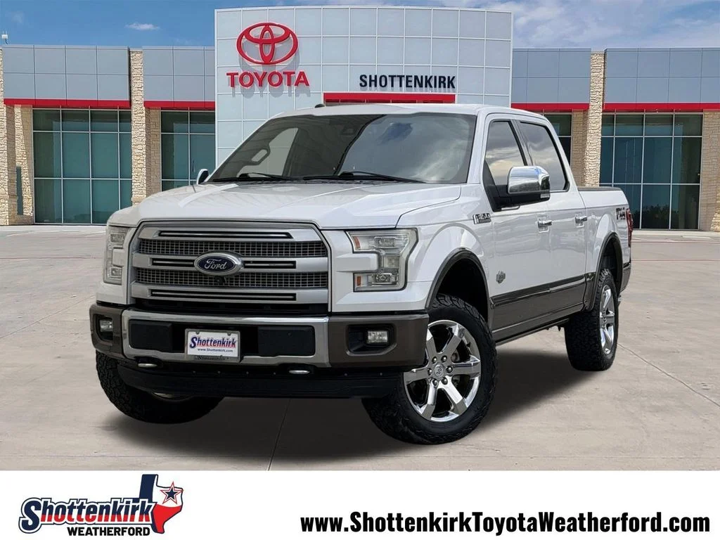 Used 2016  Ford King Ranch image 1