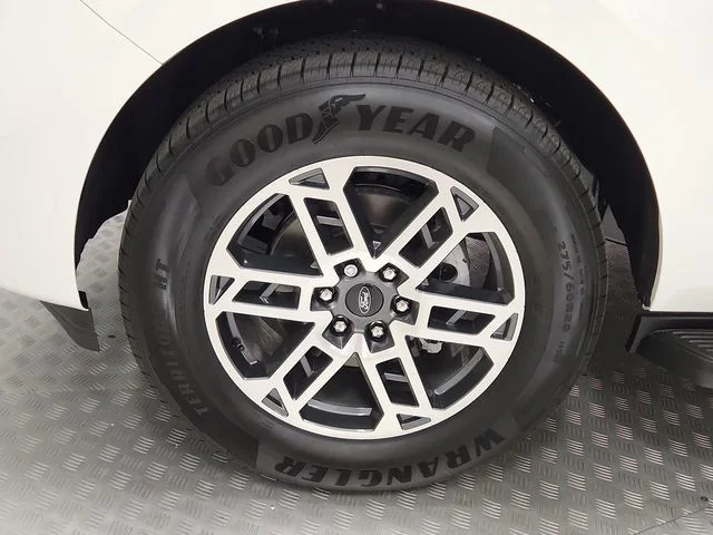 New 2026 Star White Metallic Tri-Coat Ford Active image 23