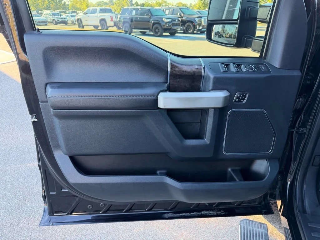 Used 2022 Black Ford Lariat image 18