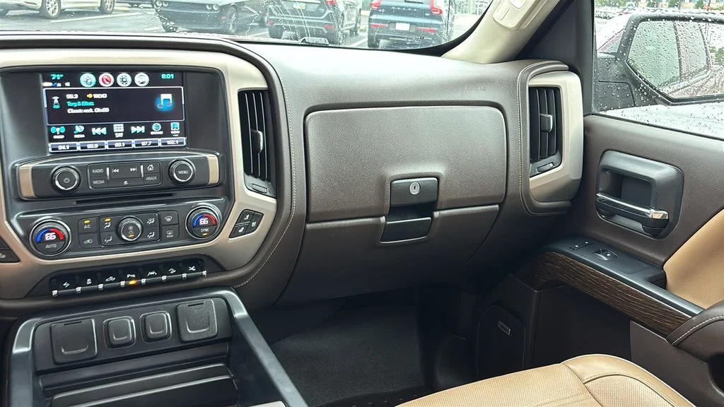 Used 2017 Red GMC Denali image 8