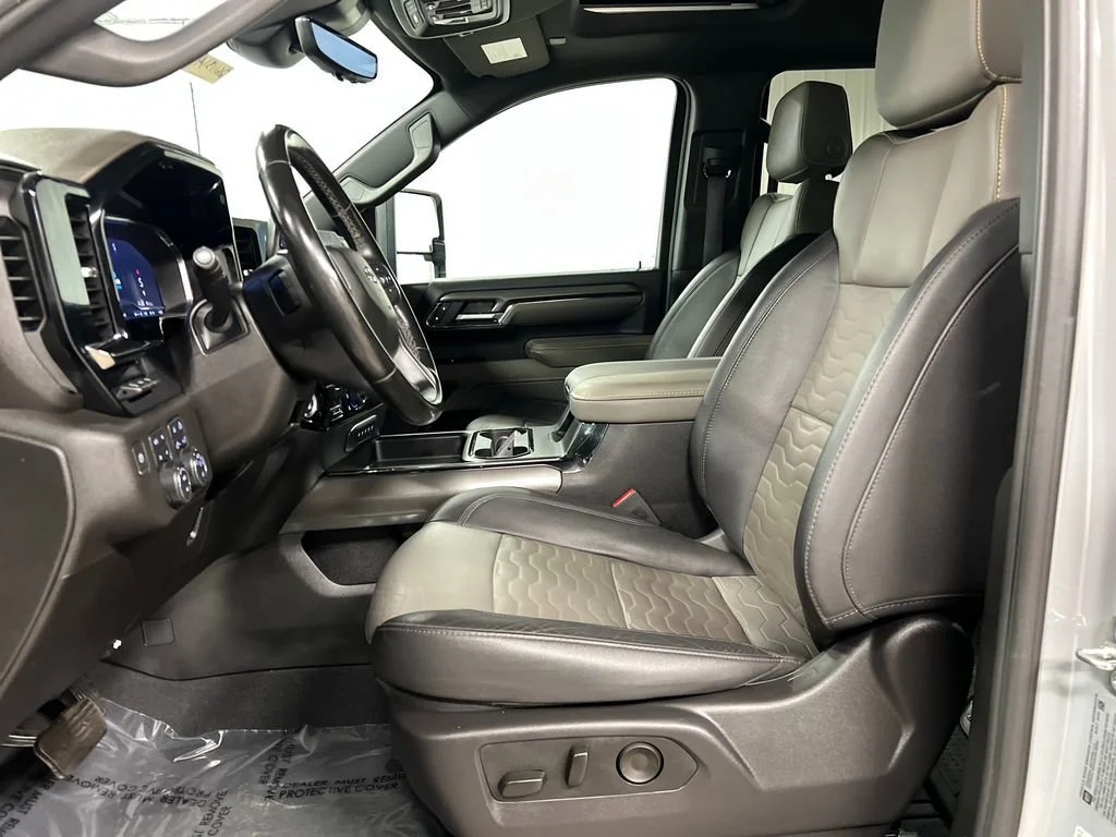 2024 Chevrolet Silverado 2500HD ZR2 - Photo 13