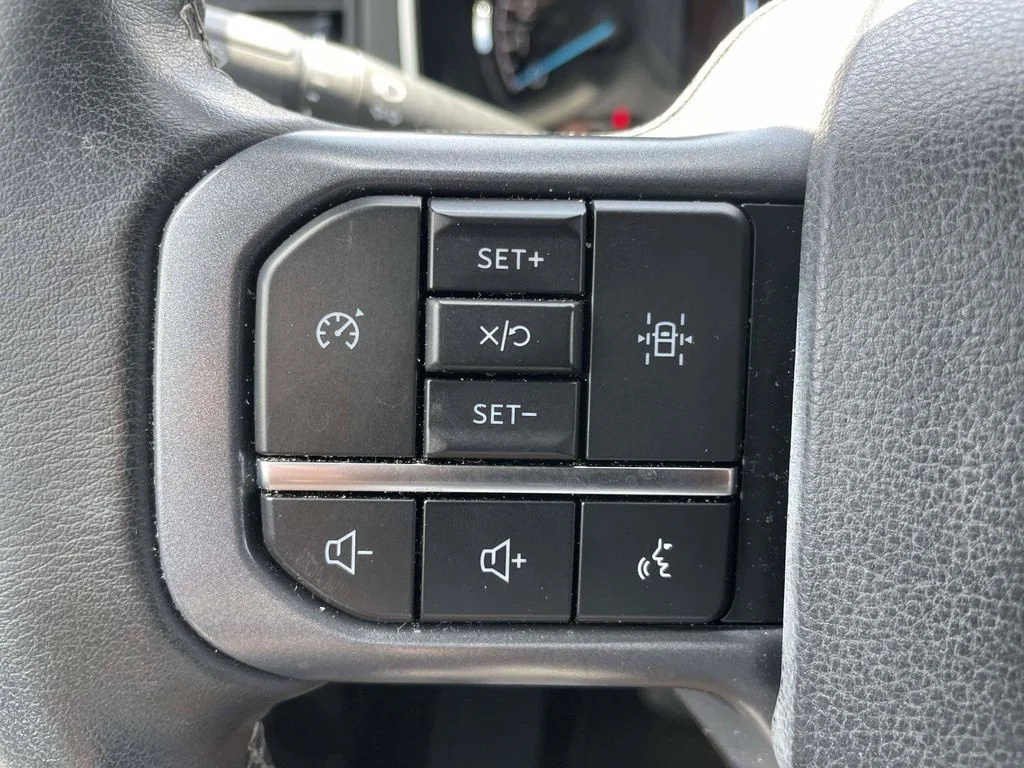 Certified Used 2023 Black Metallic Ford XLT image 27