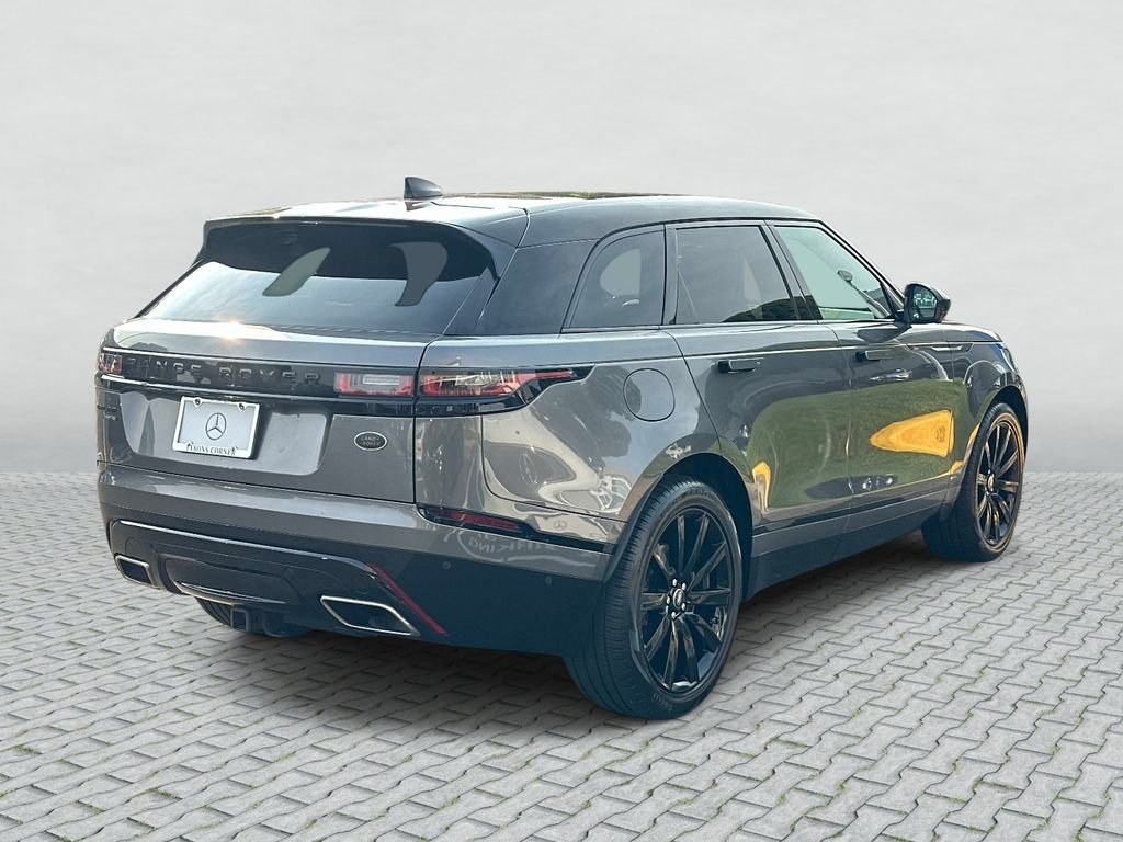 Used 2018  Land Rover HSE R-Dynamic image 5