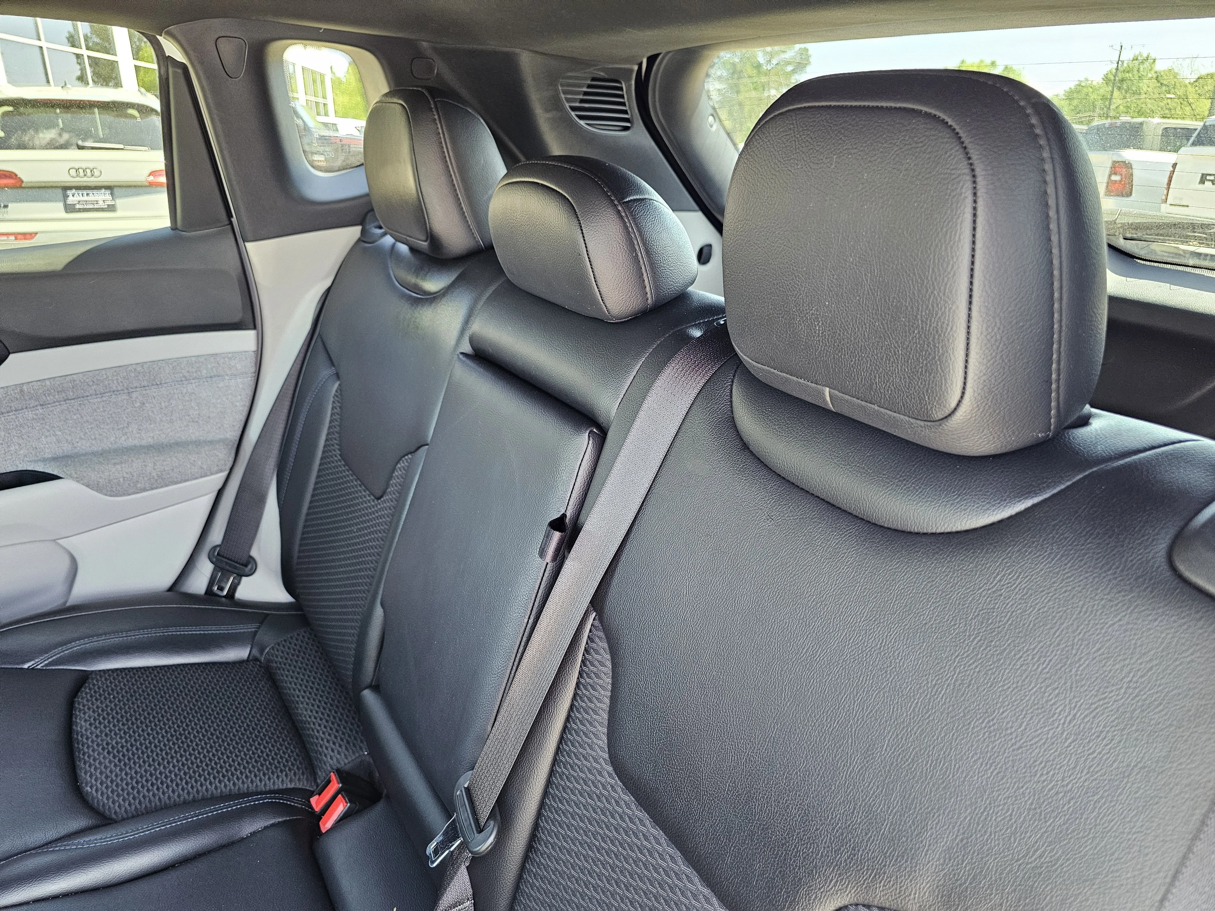2023 Jeep Compass Latitude - Photo 32