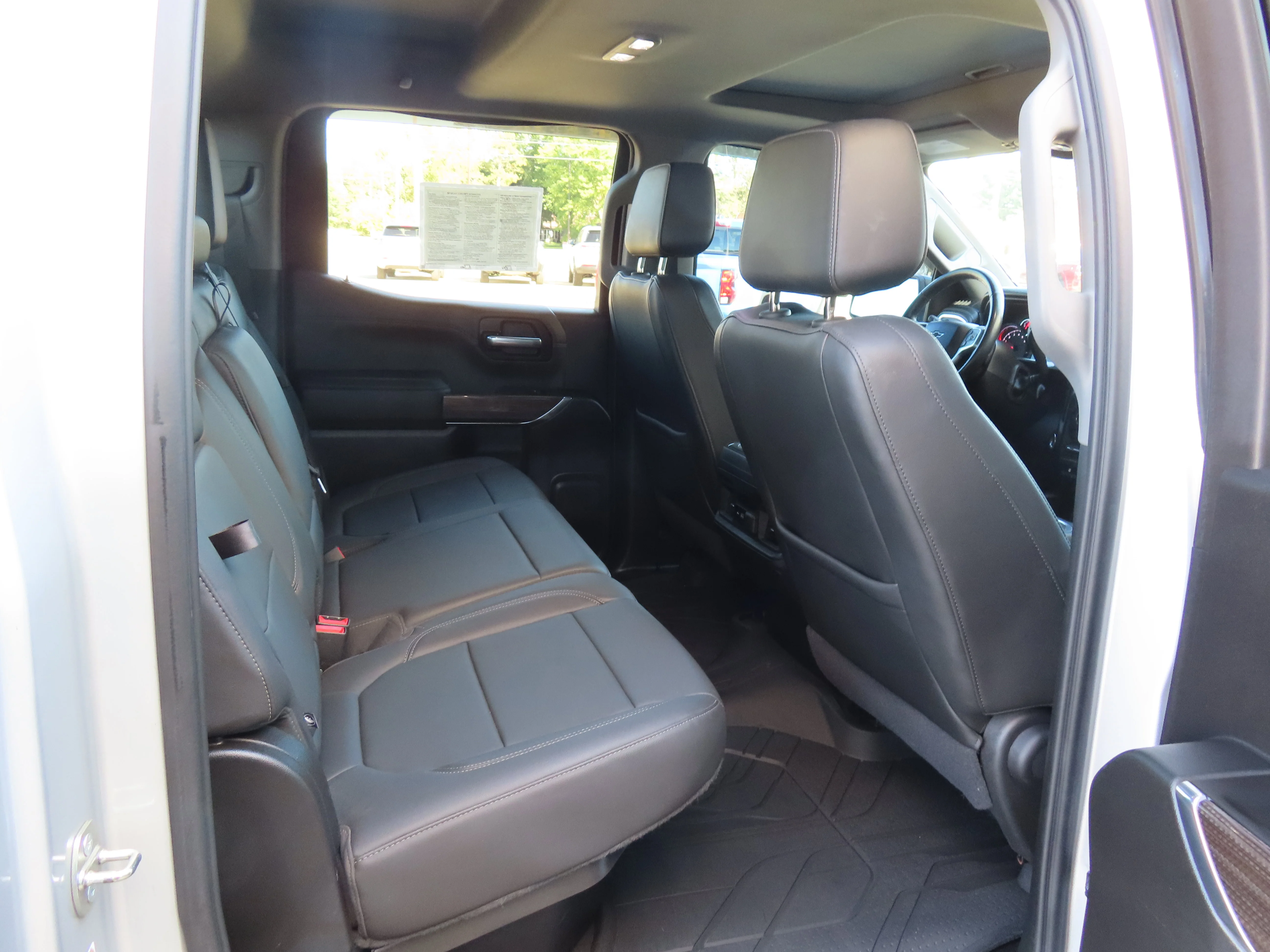 2020 Chevrolet Silverado 1500 LT Trail Boss - Photo 9
