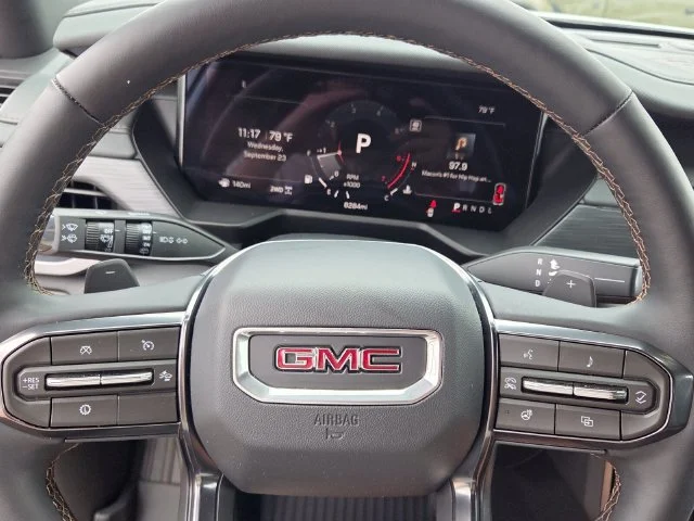 Used 2026 White GMC AT4 image 27