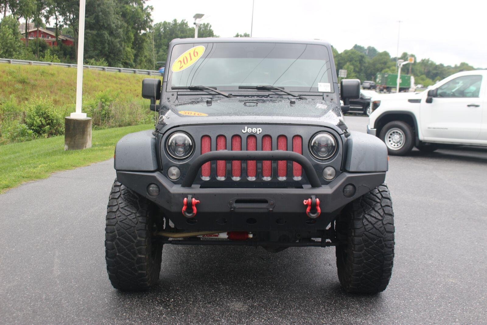 Used 2016 Jeep Wrangler Unlimited Rubicon with VIN 1C4BJWFGXGL191643 for sale in Morganton, NC