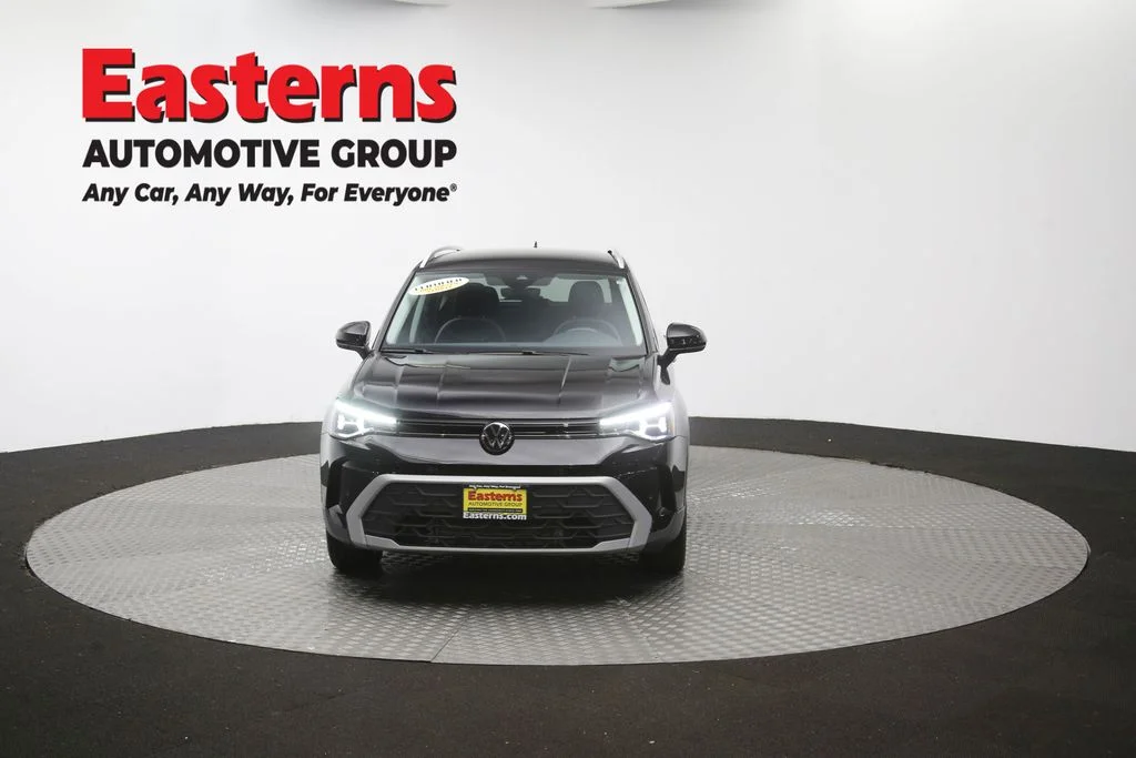 Used 2025 Black Volkswagen 1.5T SE image 51