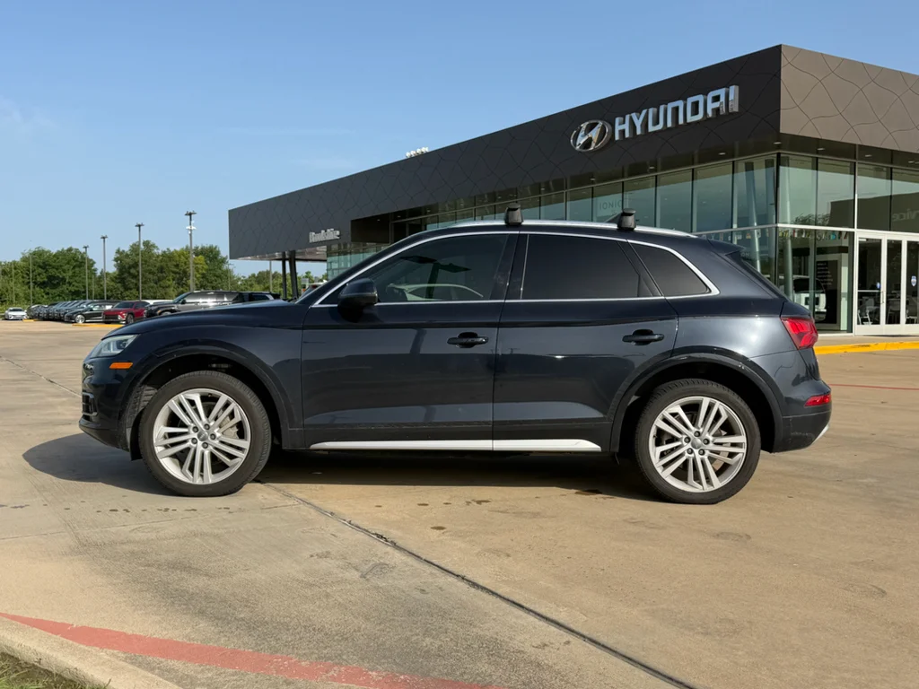 Used 2018 Moonlight Blue Metallic Audi Prestige image 2