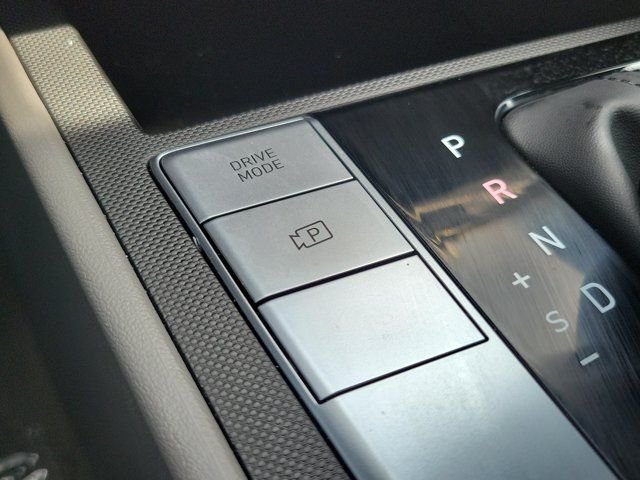 Certified Used 2025 Black Hyundai SE image 29