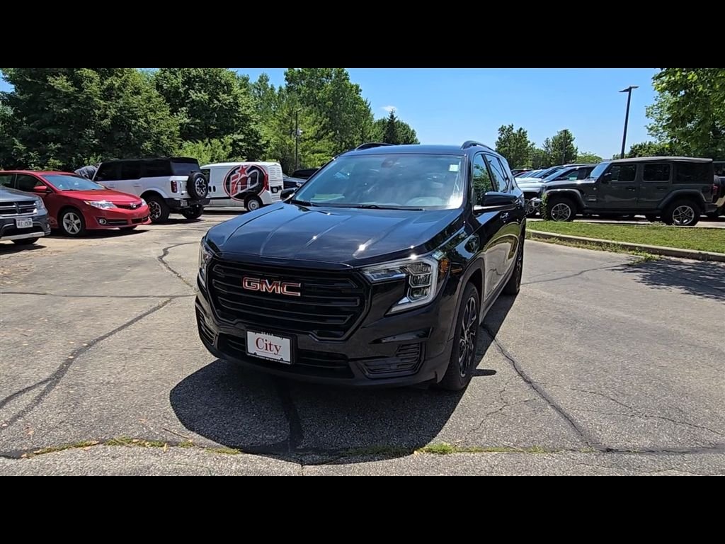 Used 2024 Black GMC SLE image 3
