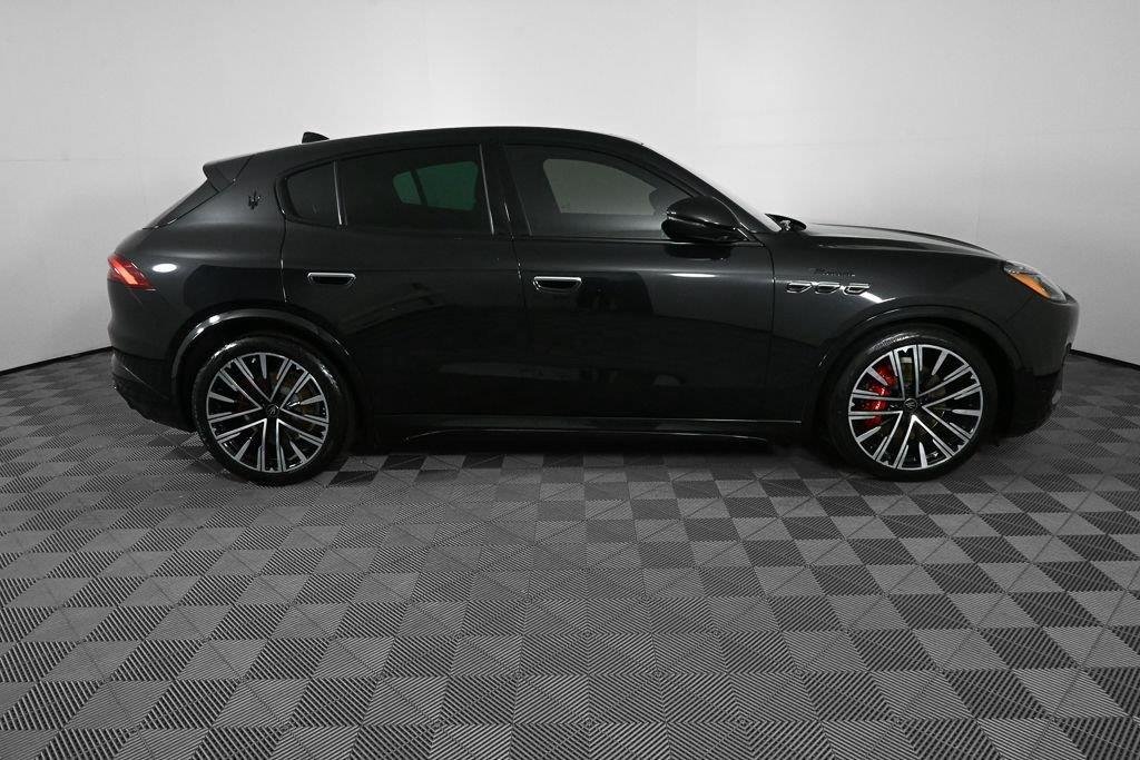 Used 2023 Nero Tempesta Metallic Maserati Modena image 24