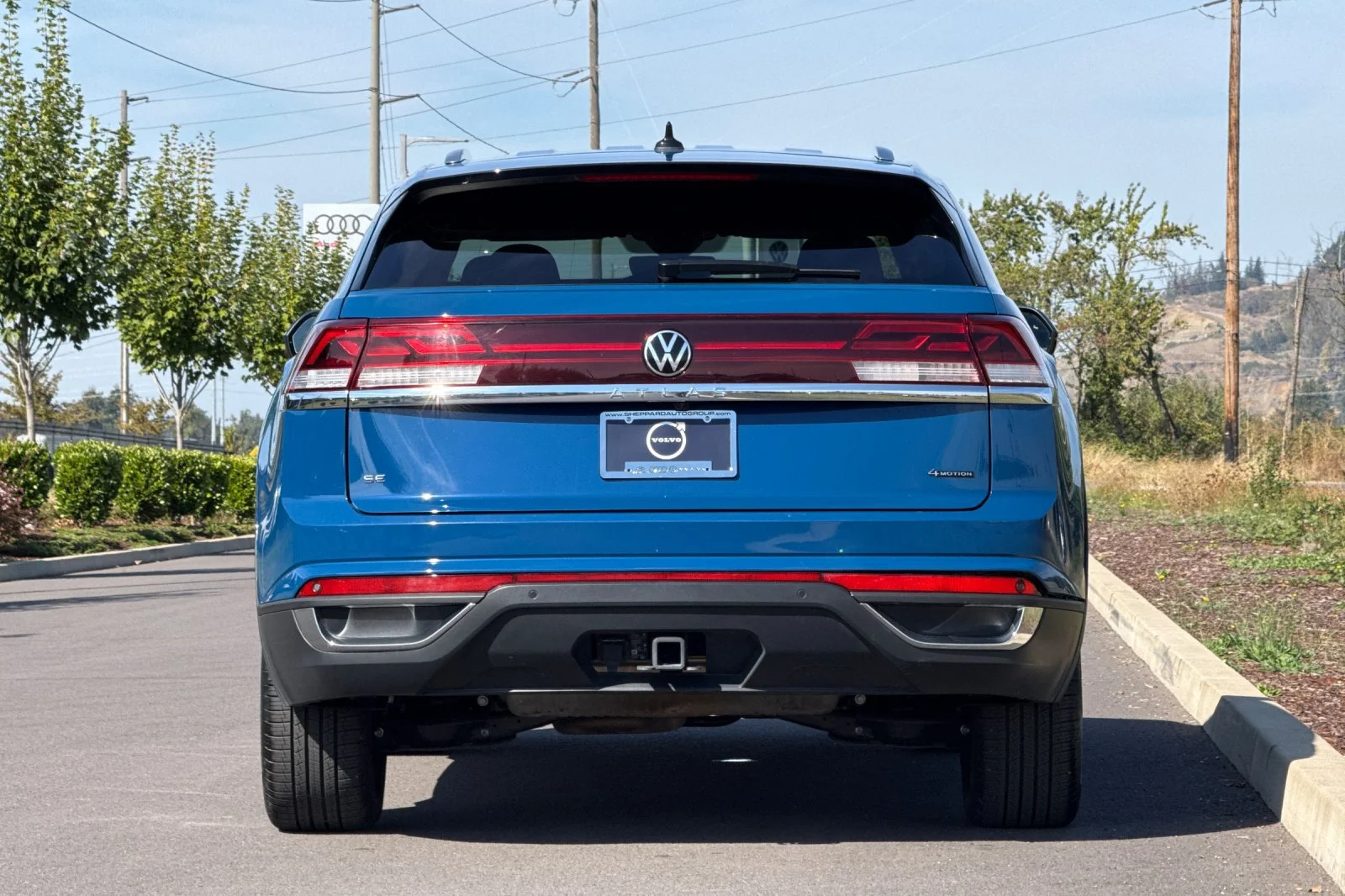 Used 2026  Volkswagen SE w/Technology image 4