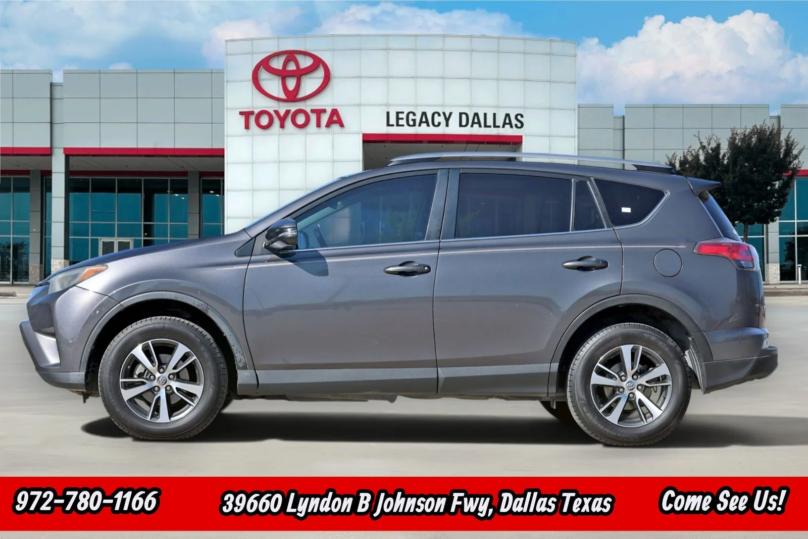Used 2017 Gray Toyota XLE image 6