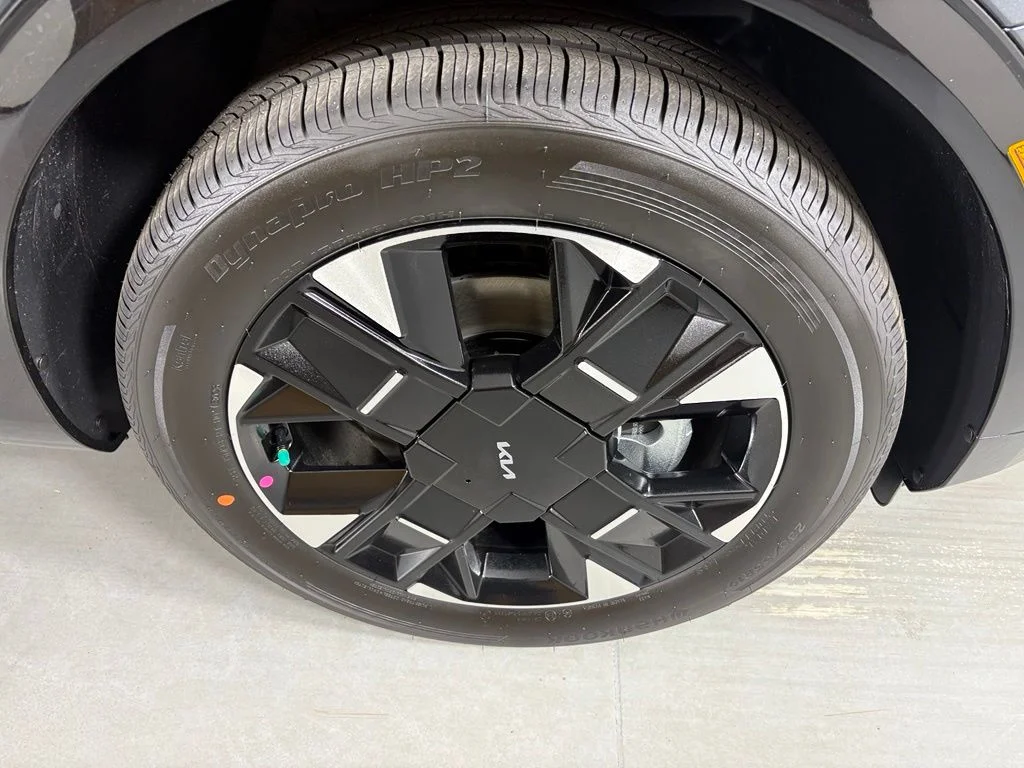 New 2027 Gray Kia SX-Prestige image 11