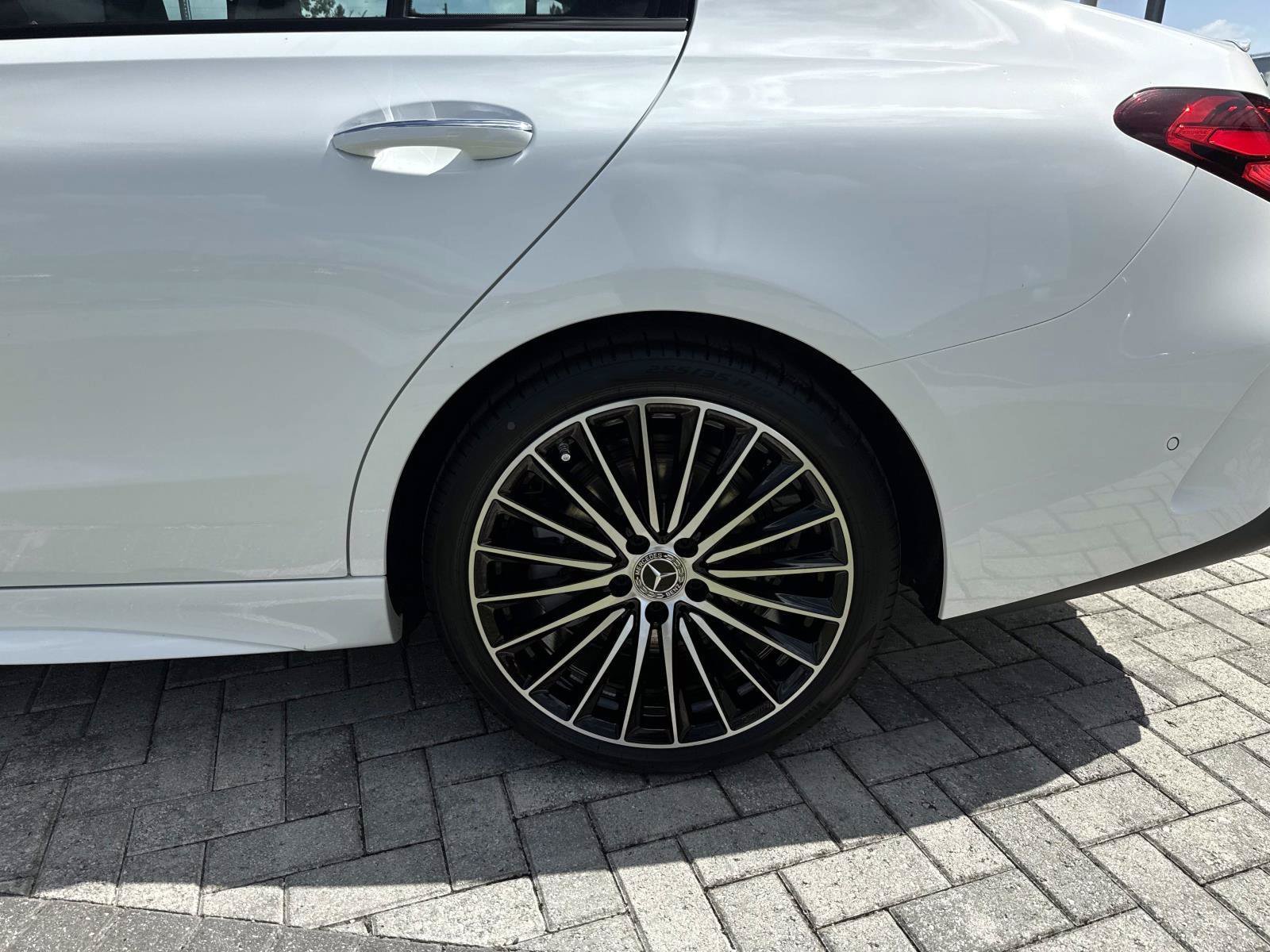 New 2026 Polar White Mercedes-Benz C 300 Sedan image 10