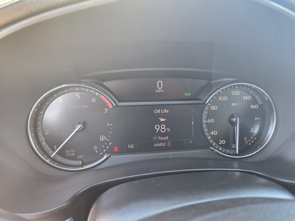 Used 2019 Silver Cadillac Luxury image 18