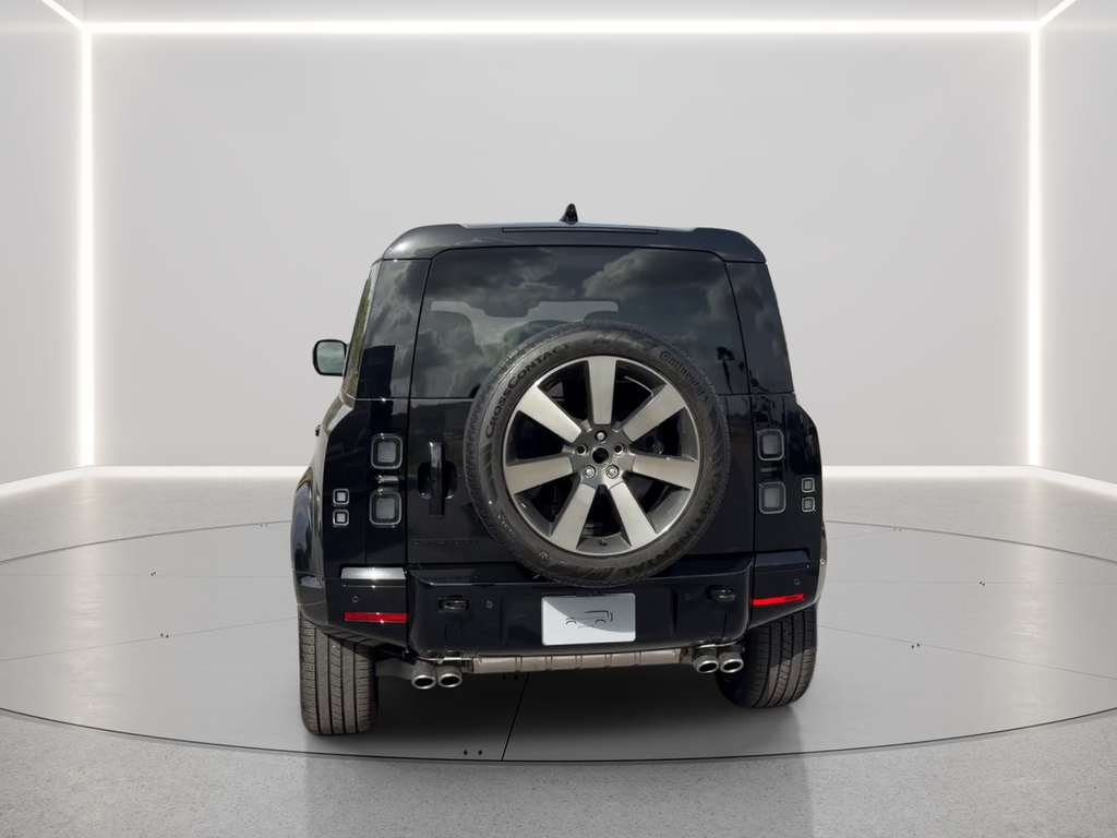 New 2026 Santorini Black Land Rover V8 image 6