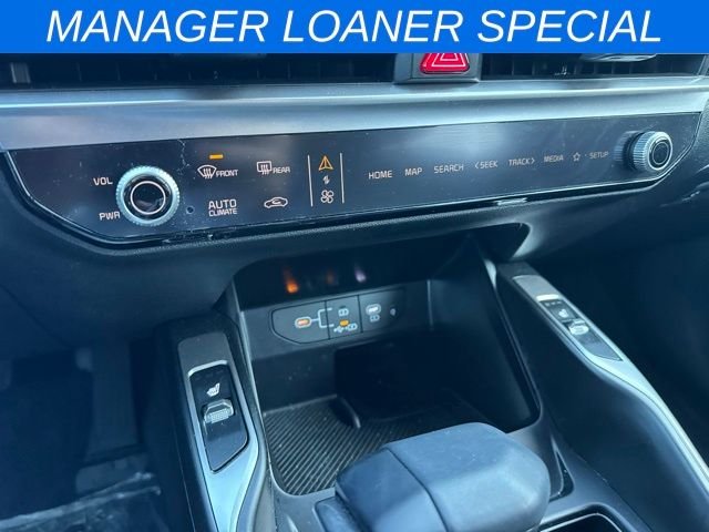 2025 Kia Sorento S - Photo 24