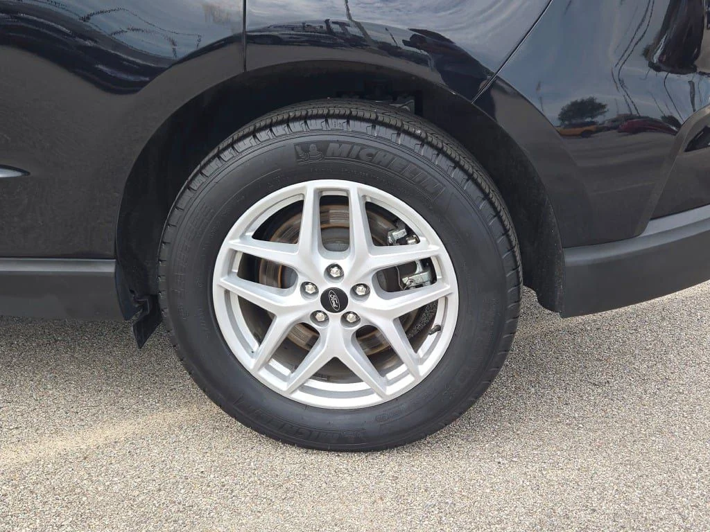 Used 2024 Black Metallic Ford SEL image 15