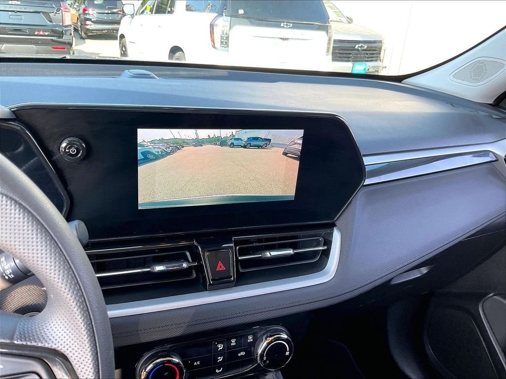 Used 2024 Gray Chevrolet LT image 19