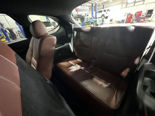 Used 2017 Black Mazda Signature image 31