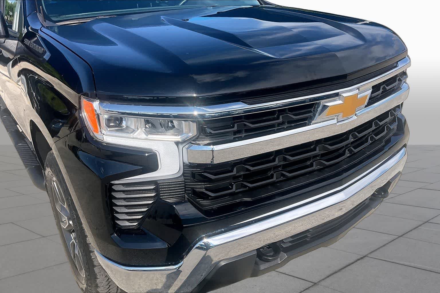 Used 2024 Black Chevrolet LT image 31