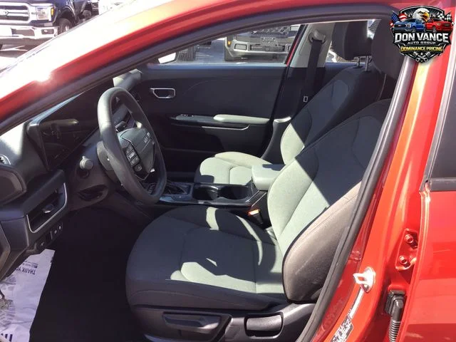 Used 2025 Red Kia LXS image 9