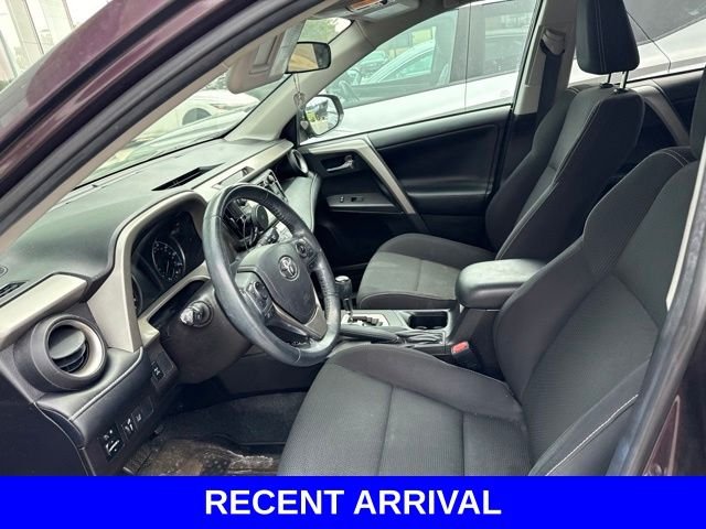 Used 2018 Black Toyota XLE image 4