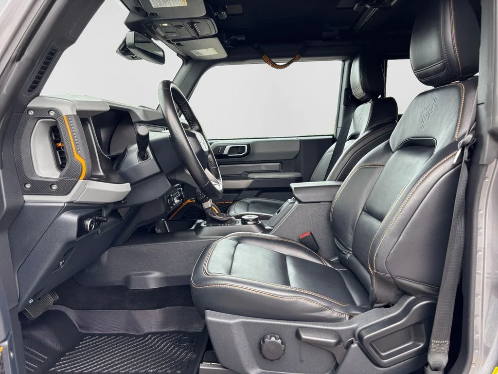 Used 2023 Gray Ford Badlands image 10