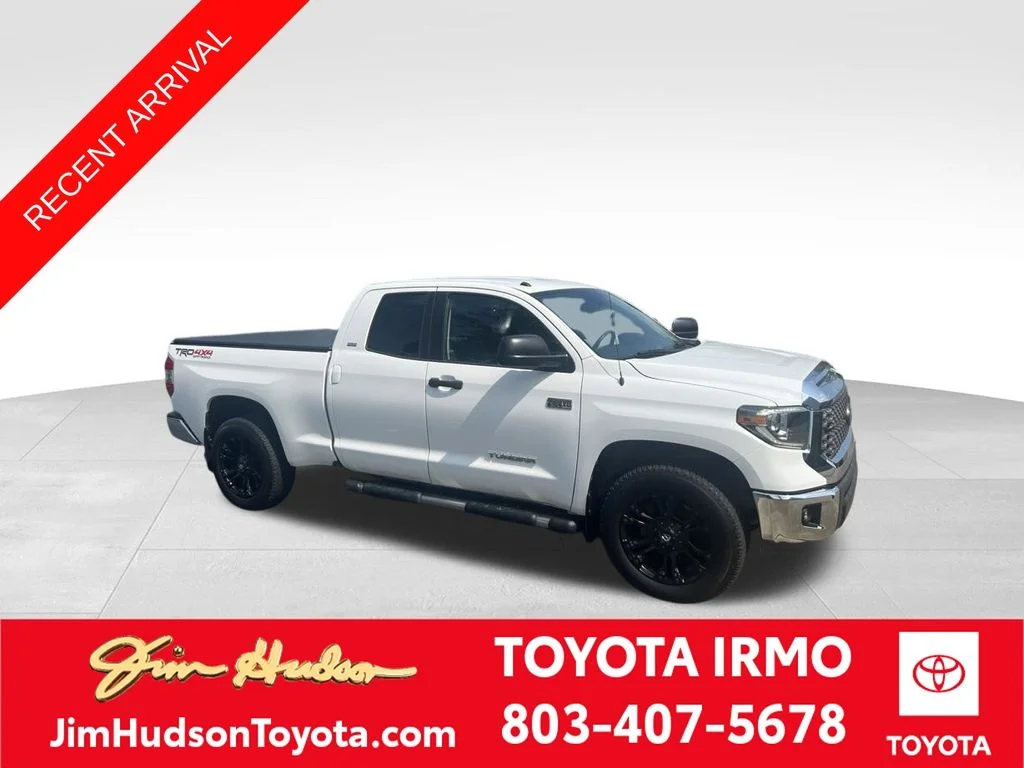 Used 2018 White Toyota SR5 image 1