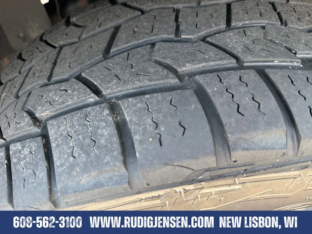 Used 2021 Gray Ford XLT image 27