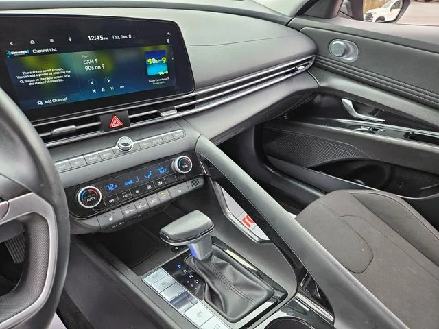 Used 2024 Gray Hyundai SEL image 26