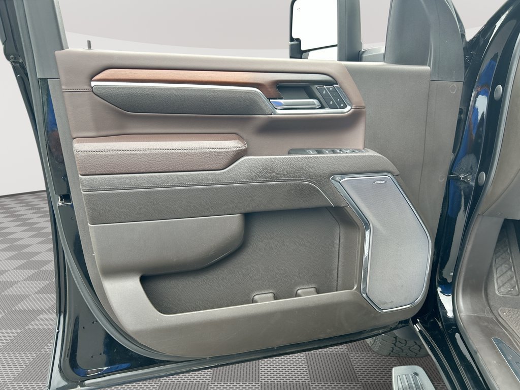 Used 2024 Black GMC Denali image 25