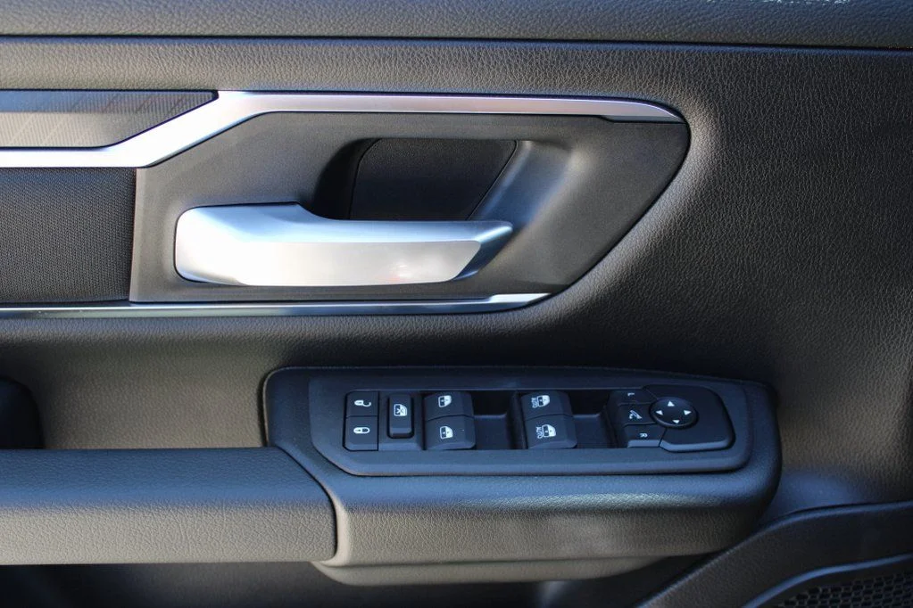 2025 RAM 1500 Big Horn/Lone Star - Photo 11