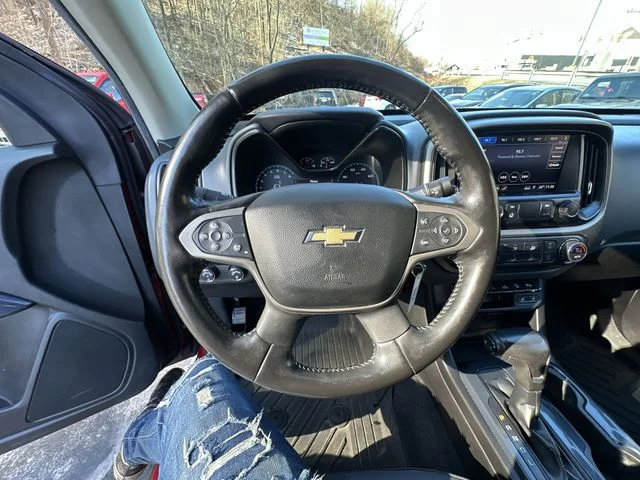 Used 2019 Red Chevrolet Z71 image 13