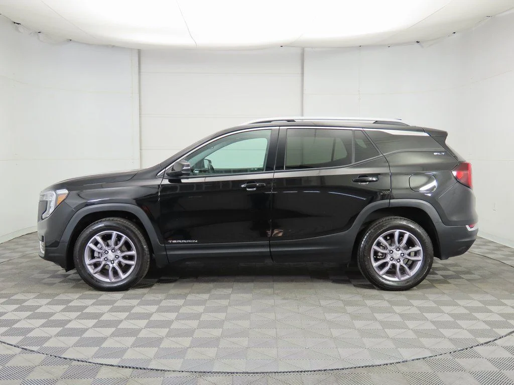 Used 2023 Black GMC SLT image 8