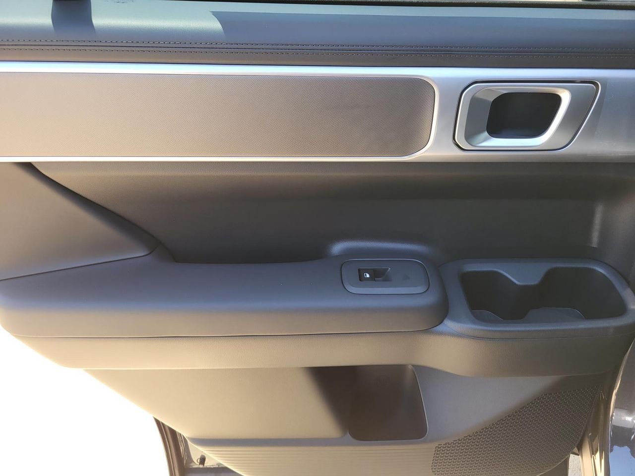 New 2026 Ecotronic Gray Hyundai SE FWD image 11