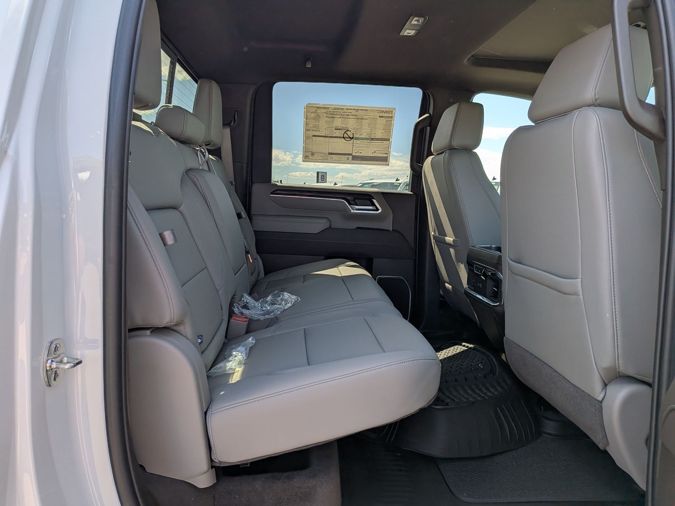 New 2026 Summit White GMC SLT image 19