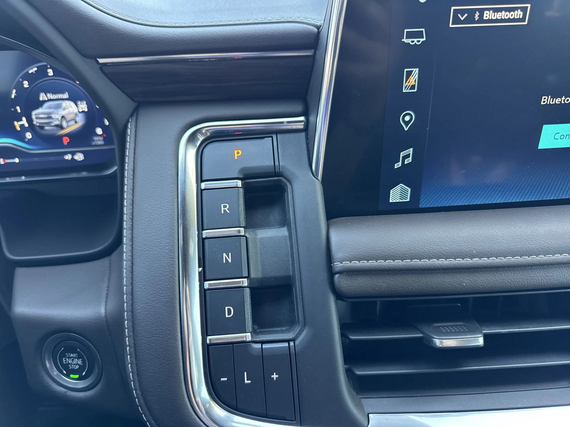 2022 Chevrolet Tahoe LT - Photo 19