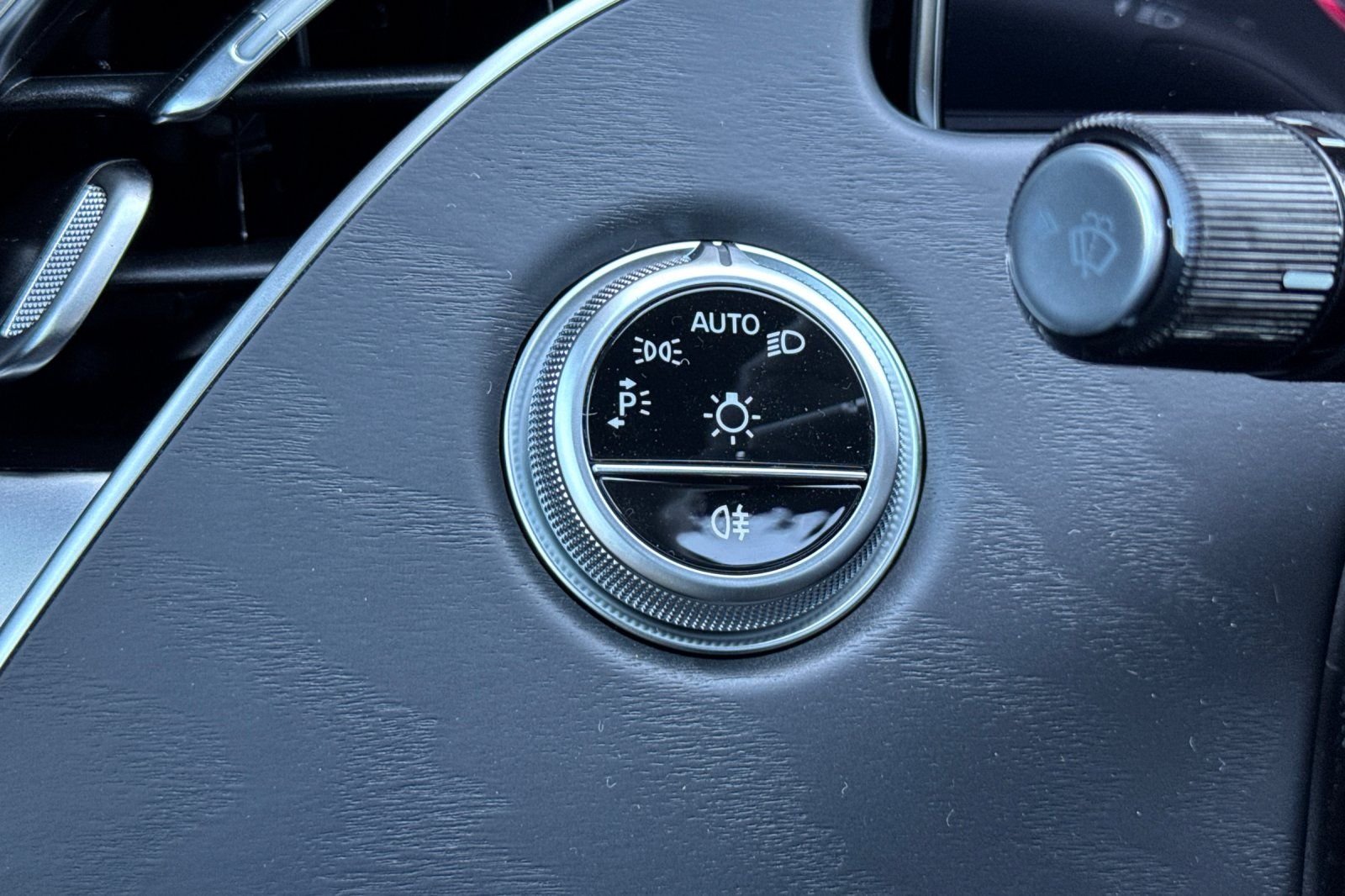 New 2026 Graphite Grey Metallic Mercedes-Benz E 350 image 29