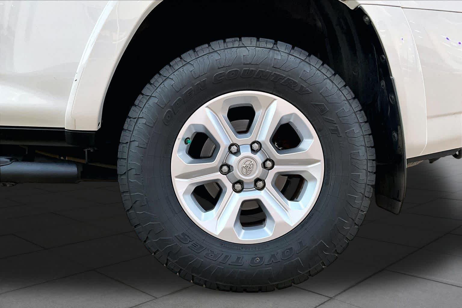Used 2021 Super White Toyota SR5 image 11