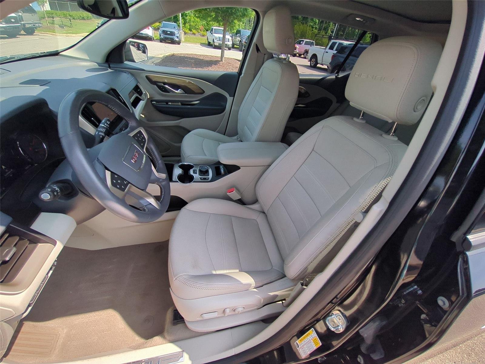 Used 2022 Ebony Twilight Metallic GMC Denali image 18
