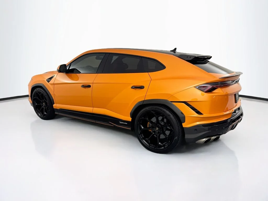 Used 2023 Arancio Borealis Metallic Lamborghini Performante image 7